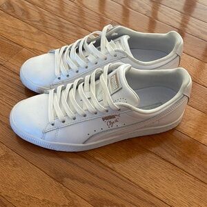 Men’s Puma “Clyde” Core Foil white sneakers shoes men’s US7